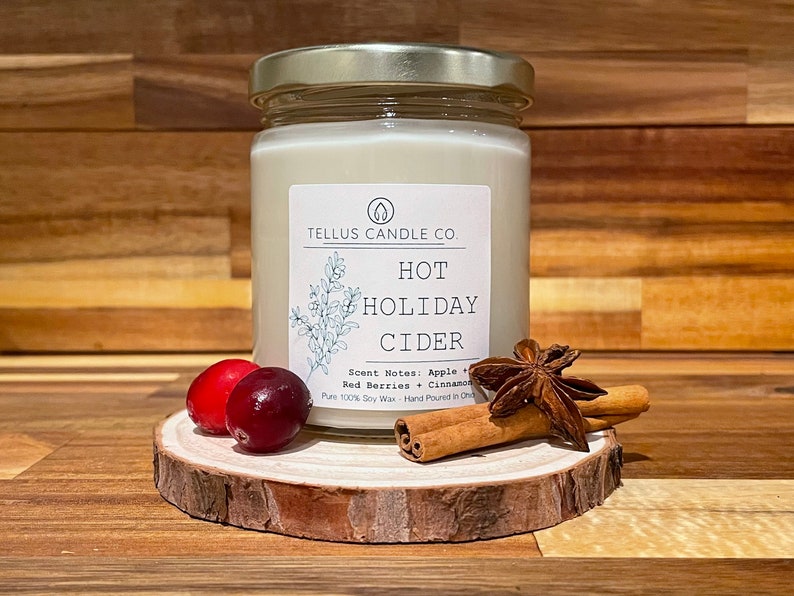 Agyapong currently sells eight different candle scents on his Etsy shop, Hot Holiday Cider is shown. 