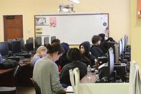 During 6th bell study hall in the library computer lab, it tends to get a little busy. Students use this time to study together or independently.