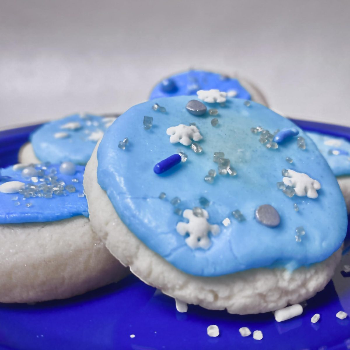I made mine winter-themed, but this recipe can be used for any occasion!