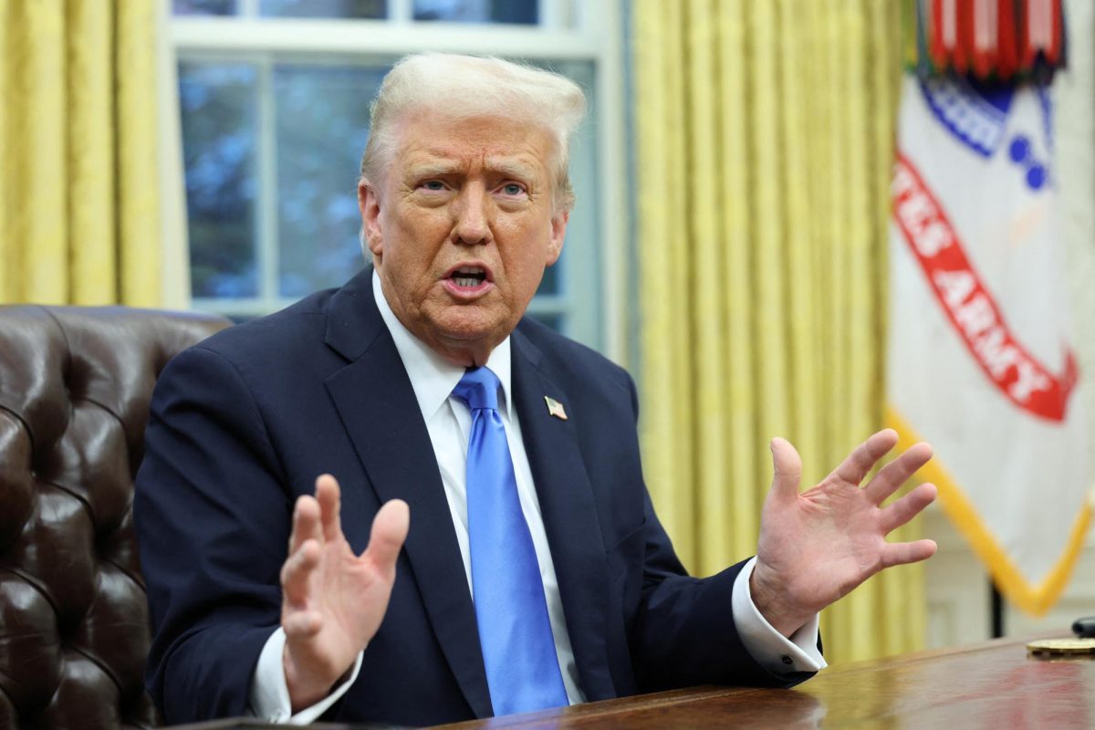 2025-10-17T195103Z_1_LYNXNPEL9G0YU_RTROPTP_4_USA-TRUMP (1)